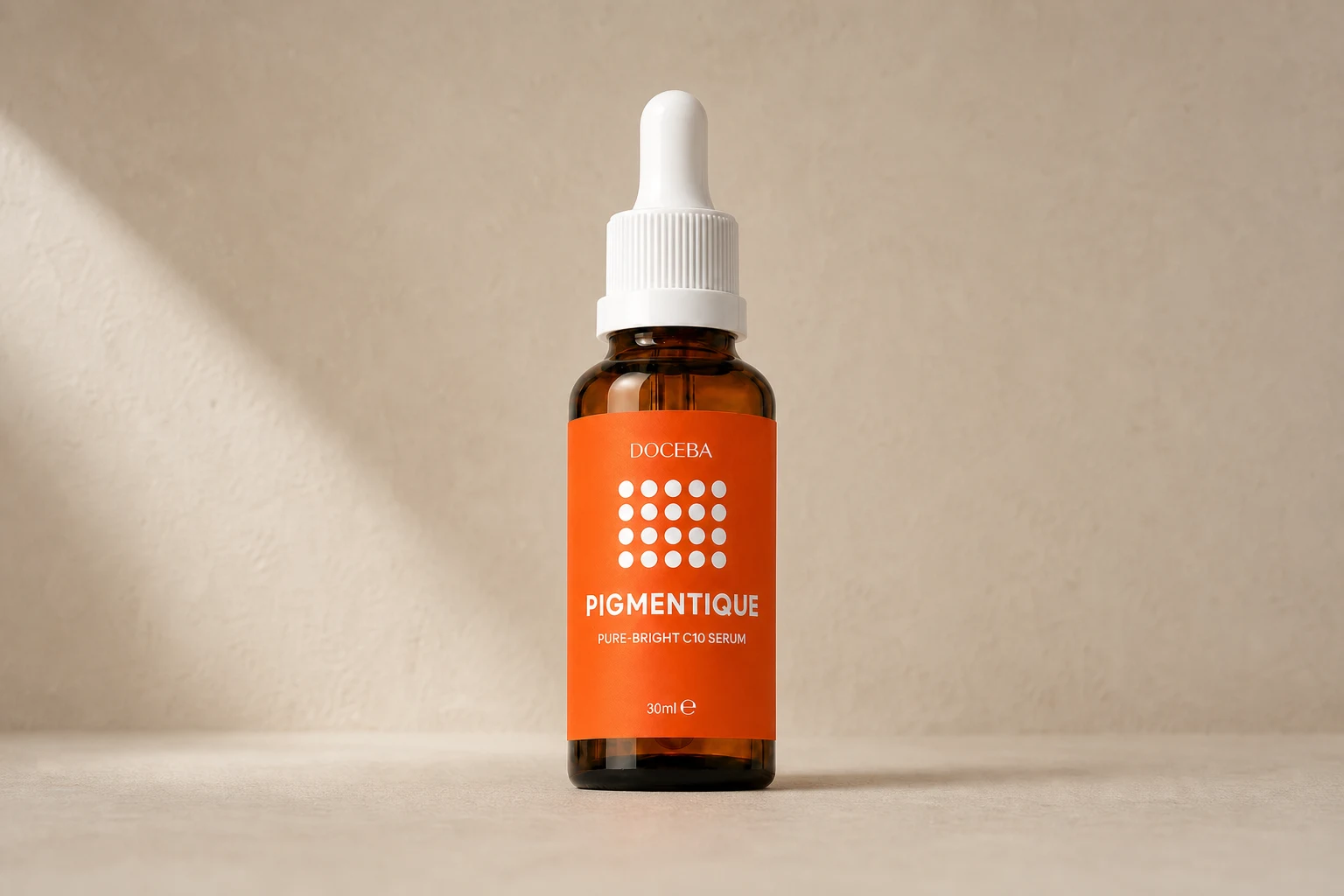 Pure Bright C10 Serum im DOCEBA Originaldesign